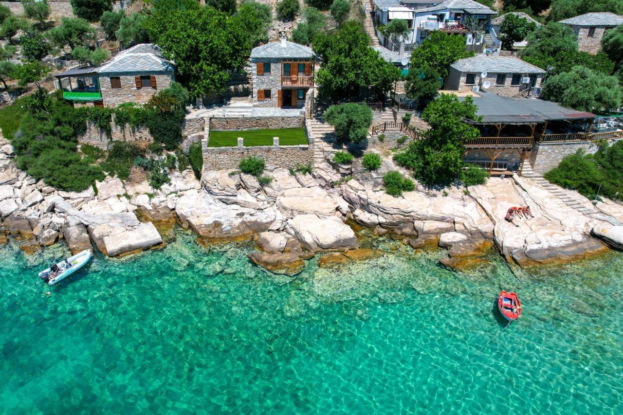 Villa Evilion อไลกิ ภายนอก รูปภาพ